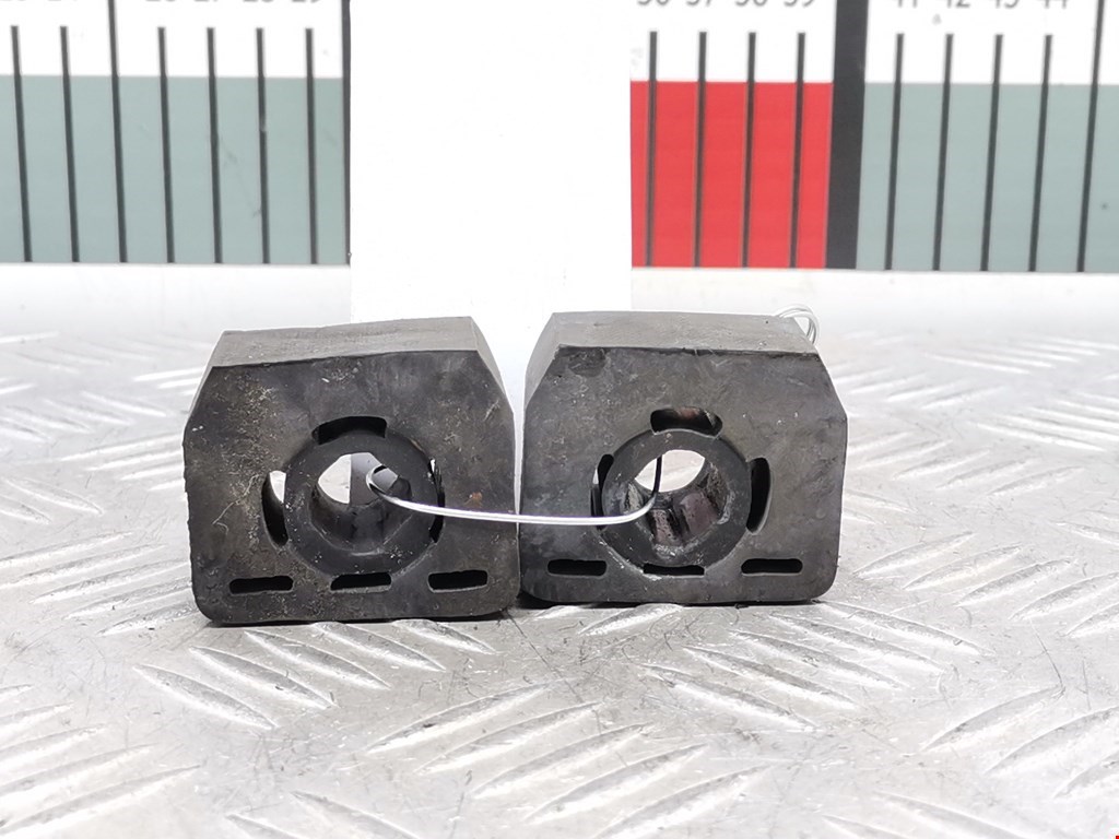 Кронштейн (крепление) радиатора OPEL Omega B 1994-2004