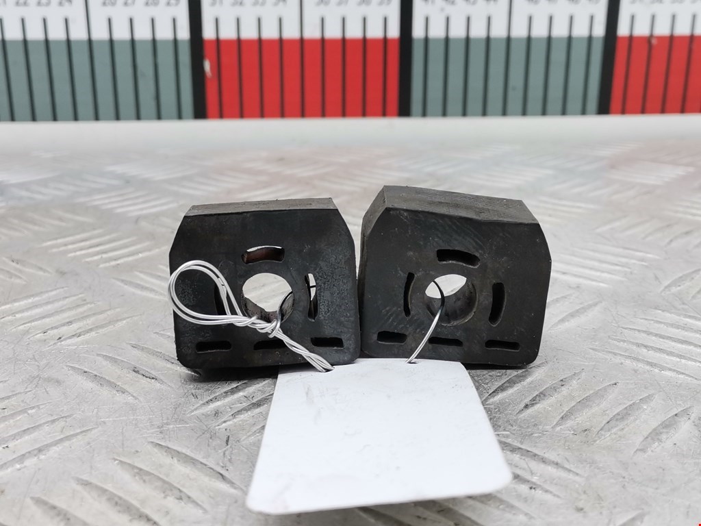 Кронштейн (крепление) радиатора OPEL Omega B 1994-2004