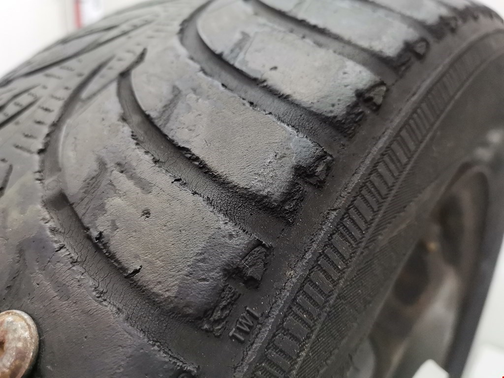 Диск колесный железо (штампованный стальной) FORD Fiesta 2001-2008