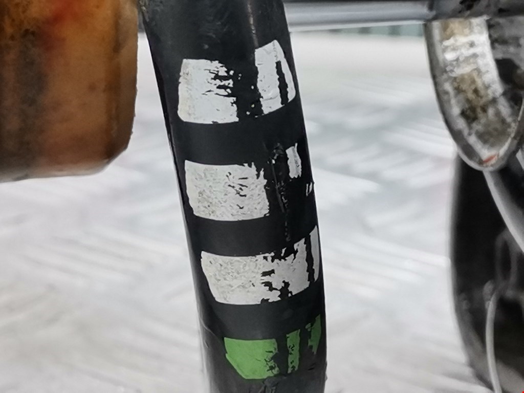 Амортизатор передний левый AUDI A4 B6 2001-2005