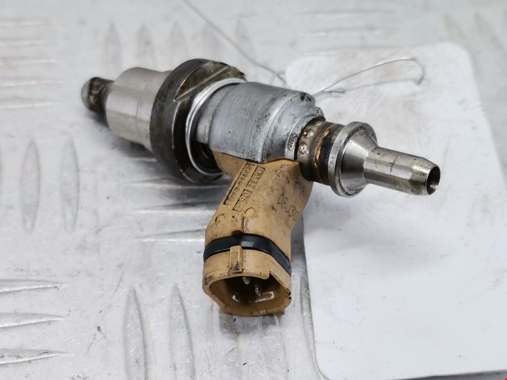 Форсунка дизельная электрическая TOYOTA RAV 4 XA30 2006-2012