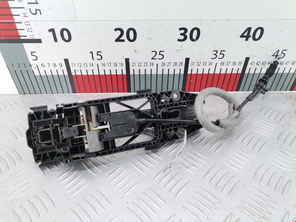 Ручка двери передней наружная левая SEAT Toledo 2012-2019
