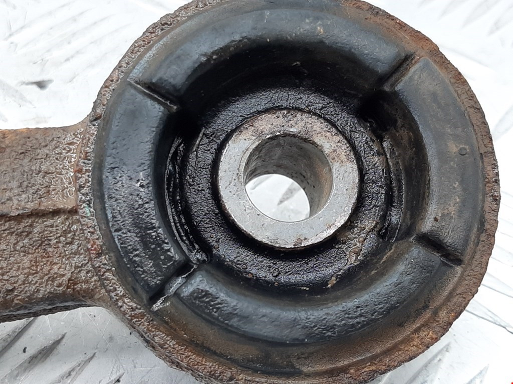 Кронштейн редуктора TOYOTA Land Cruiser Prado 120 2002-2009