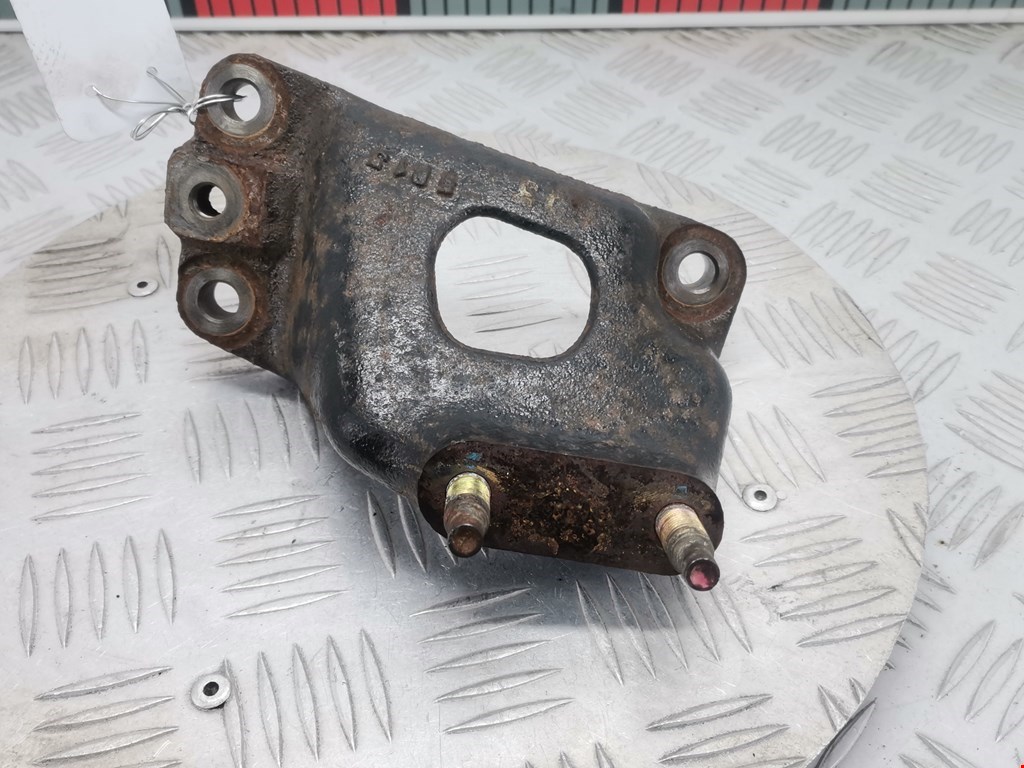 Кронштейн (крепление лапа траверса) кпп Chevrolet Matiz M200 (2005-2010)