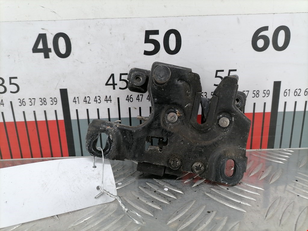 Замок капота AUDI A4 B5 1995-2001