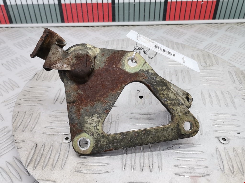 Кронштейн (крепление лапа траверса) кпп Citroen Berlingo 1 (1996-2012)