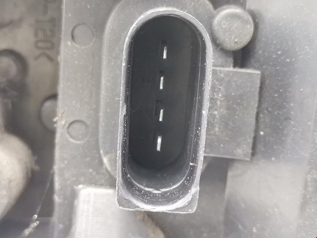 Фонарь задний левый VOLKSWAGEN Touareg 2002-2010