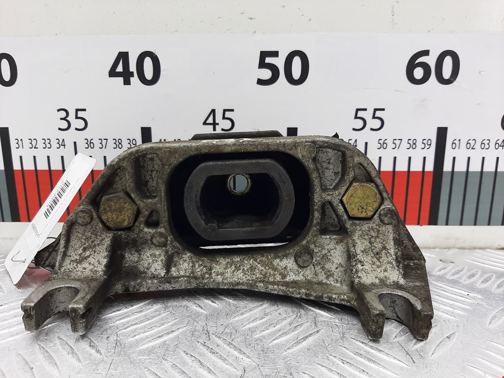 Подушка (опора) крепления двигателя Renault Megane 2 (2002-2009)