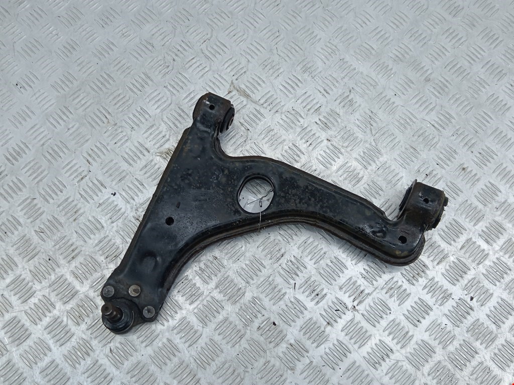 Рычаг передний правый OPEL Astra G 1998-2005