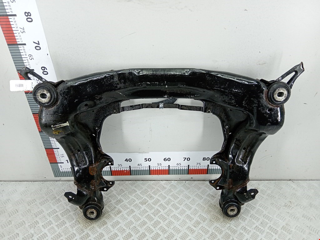 Балка передняя подрамник Audi A6 C5 (1997-2005)