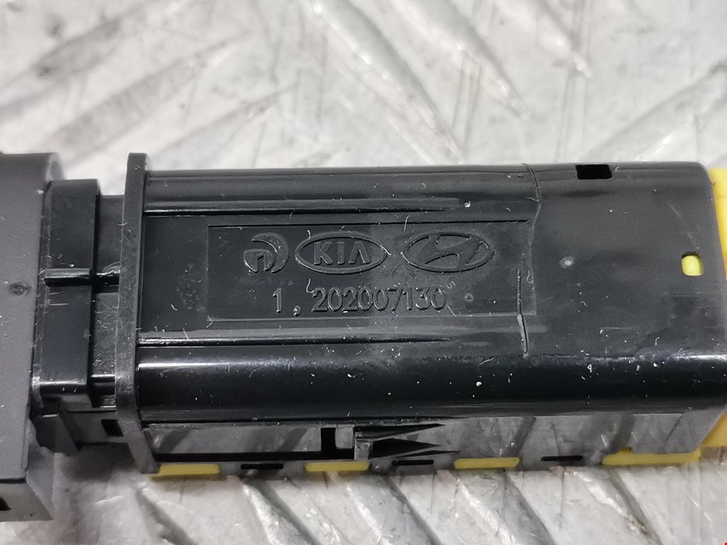 Кнопка включения кондиционера HYUNDAI i10 2007-2013