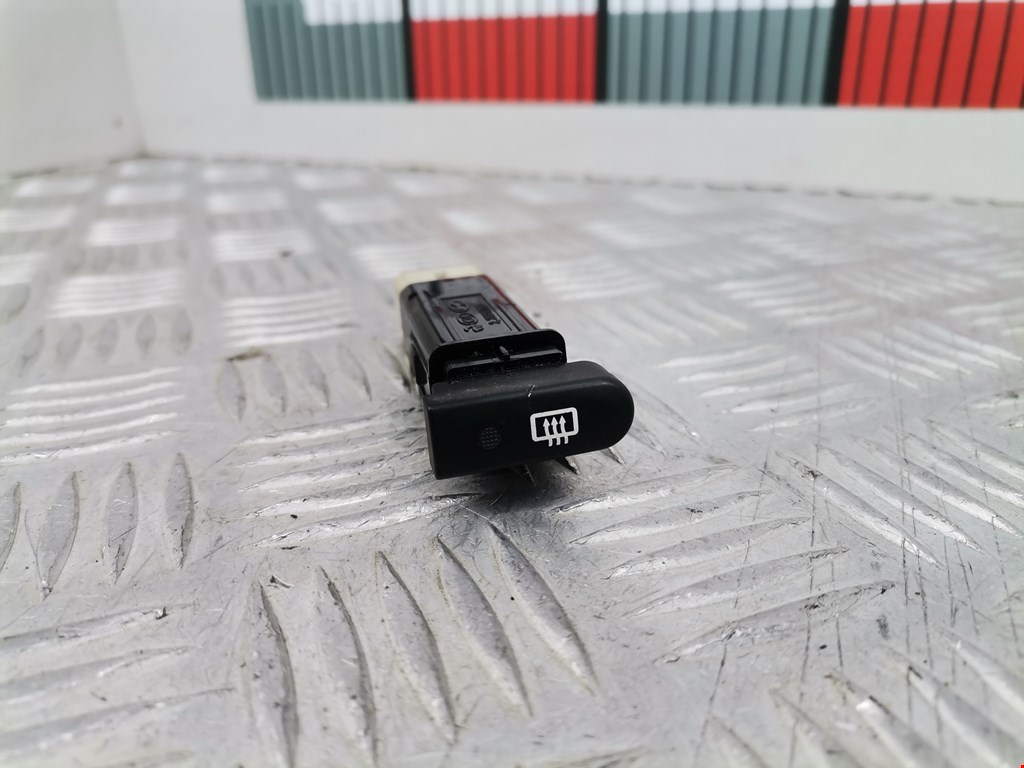 Кнопка подогрева (обогрева) заднего стекла Hyundai i10 1 (2007-2013)