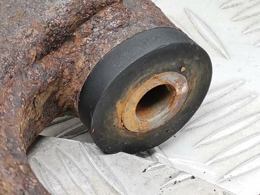 Рычаг передний правый SUZUKI Grand Vitara 2005-2015