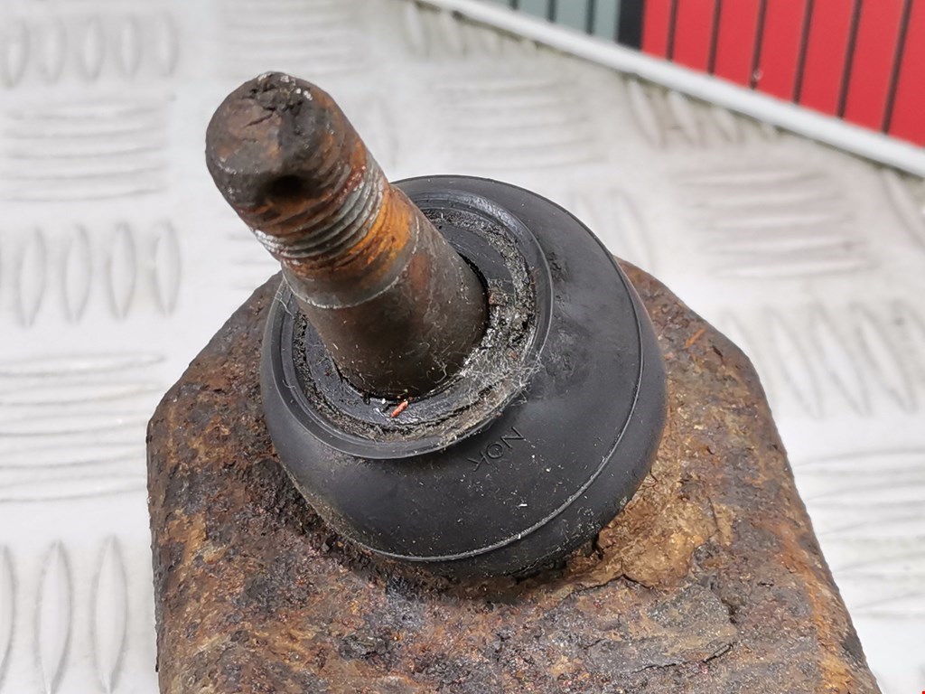 Рычаг передний правый SUZUKI Grand Vitara 2005-2015