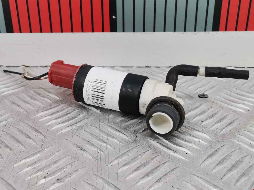 Насос (моторчик) омывателя Honda CR-V 2 (2001-2006)