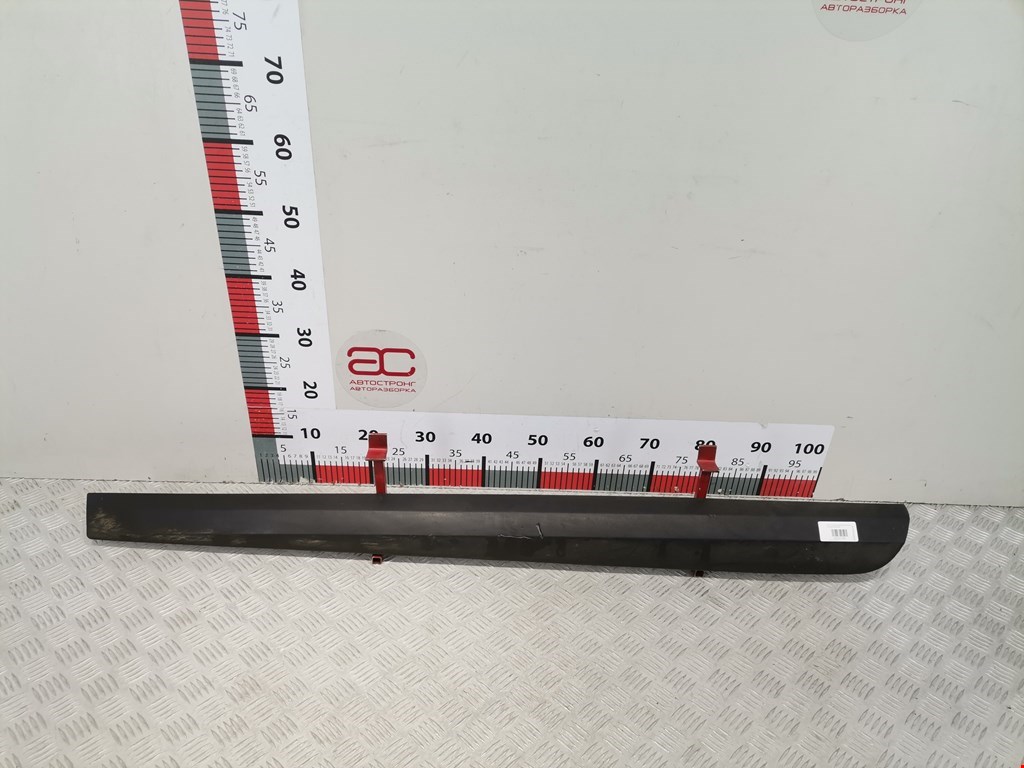 Накладка декоративная (молдинг) двери передней левой Renault Megane 3 (2008-2016)