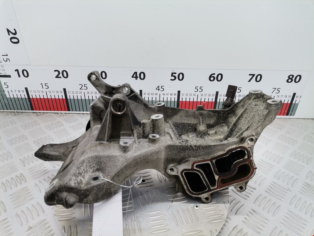 Корпус масляного фильтра AUDI A5 2007-2016