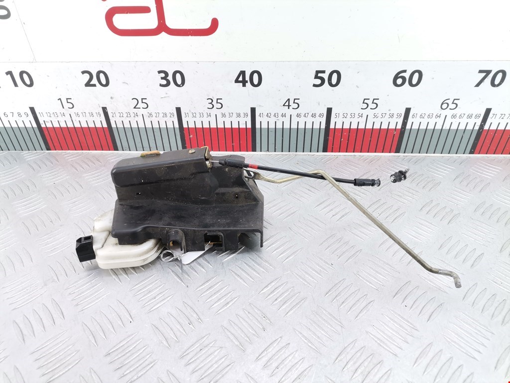 Замок двери передней правой Mitsubishi Pajero 3 (1999-2006)