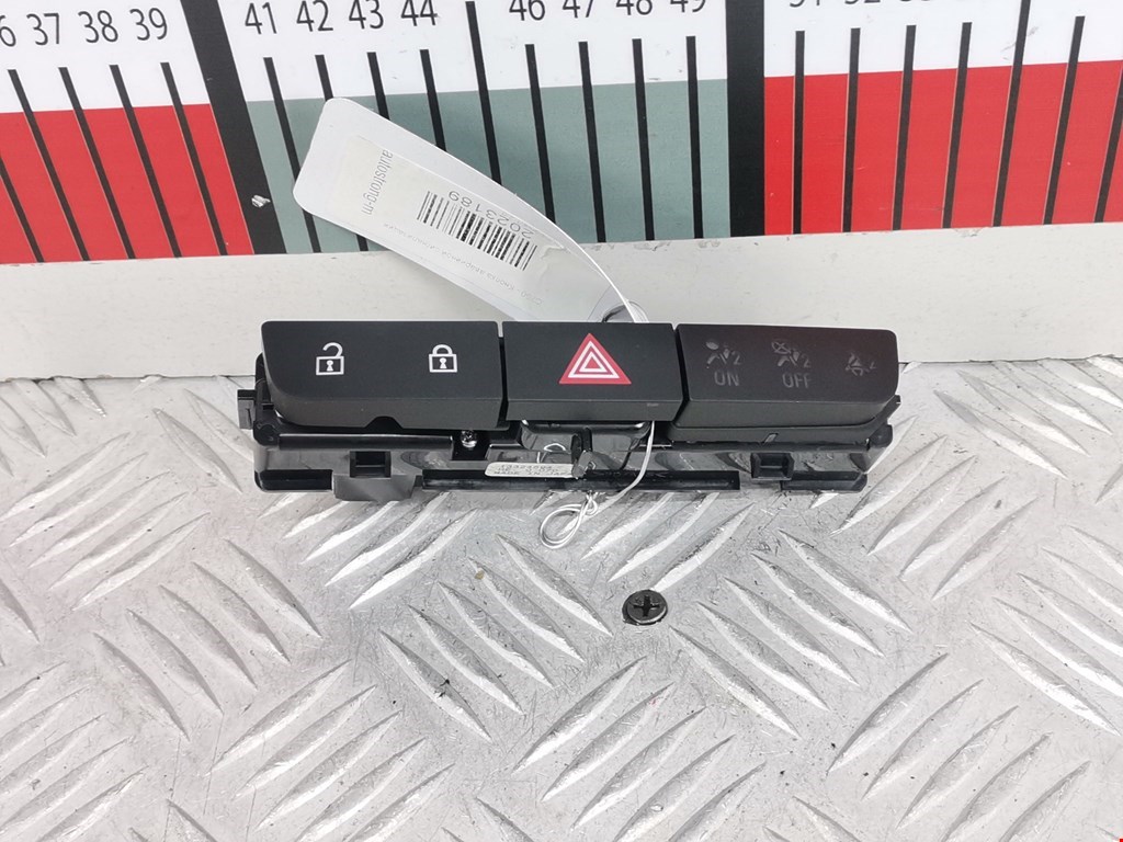 Кнопка аварийной сигнализации (аварийки) OPEL Insignia 2008-2017