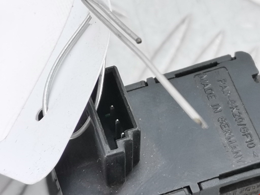 Кнопка стеклоподъемника BMW X5 E70 2007-2013