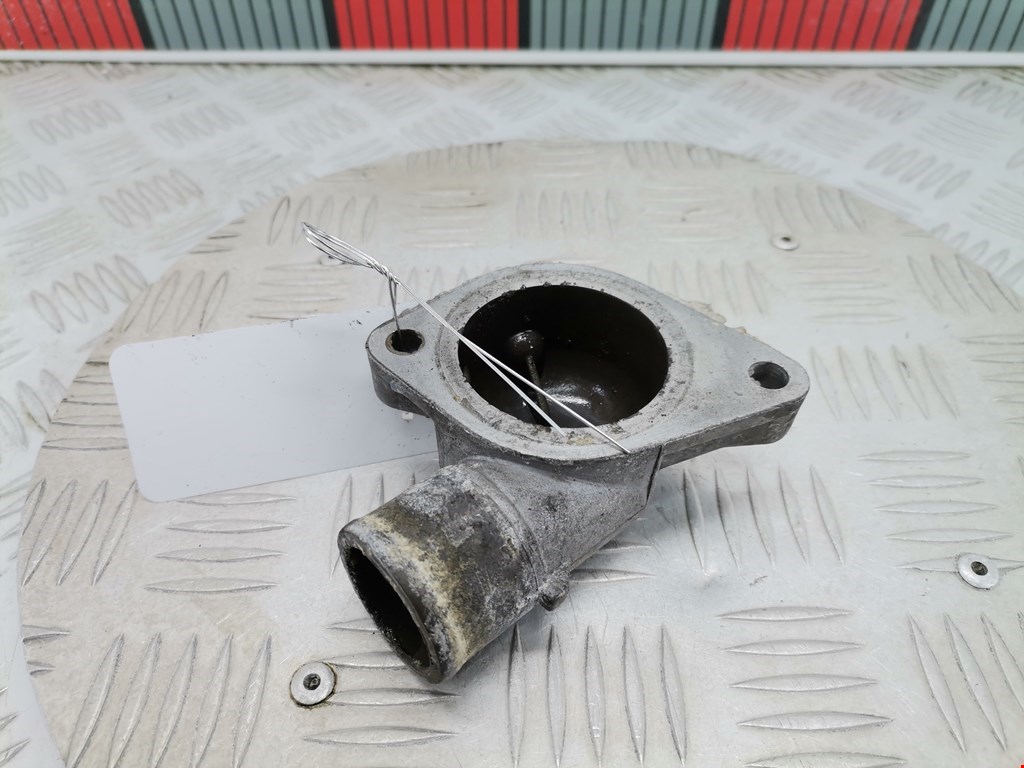 Корпус термостата SAAB 900 1993-1998