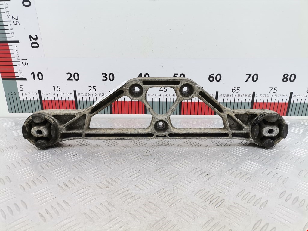 Кронштейн редуктора Audi A8 D3 (2002-2010)