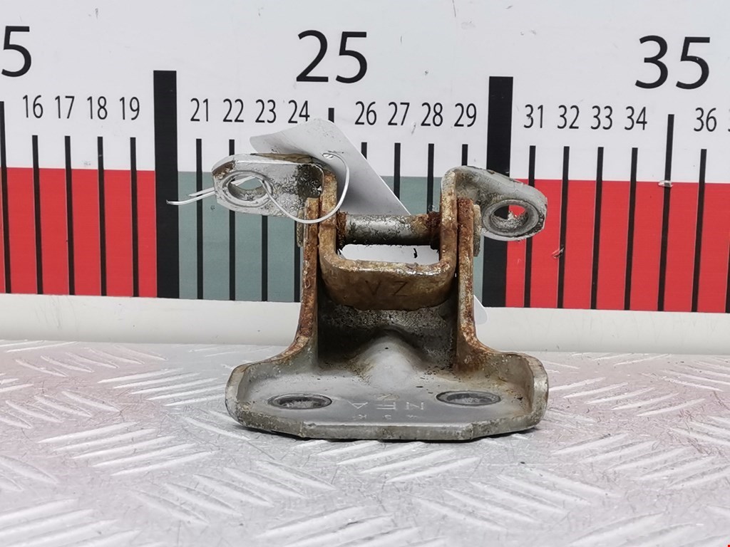 Петля двери передней правой Subaru Legacy 4 (BL/BP) (2003-2009)