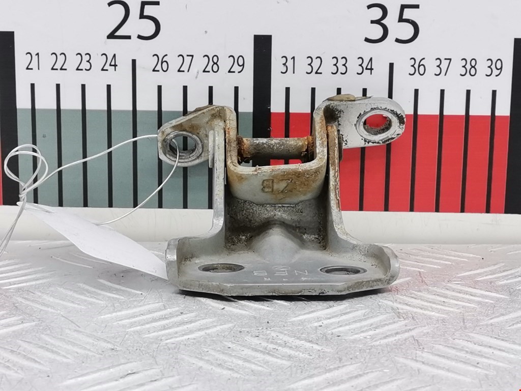 Петля двери передней правой Subaru Legacy 4 (BL/BP) (2003-2009)