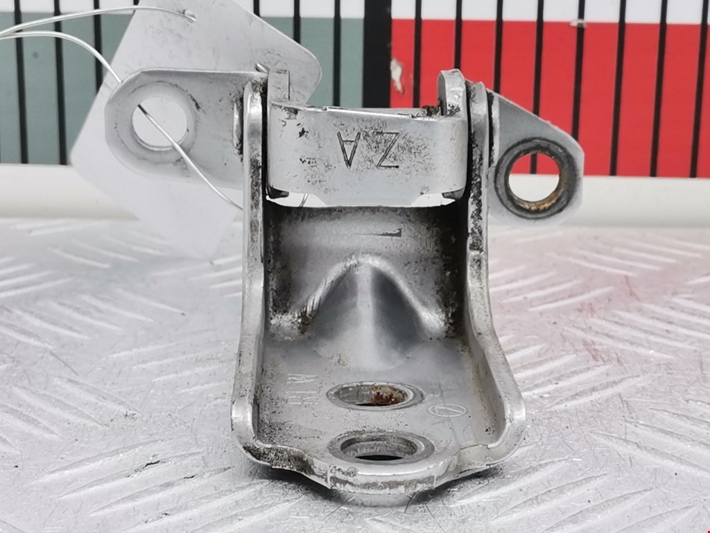 Петля двери задней левой Subaru Legacy 4 (BL/BP) (2003-2009)