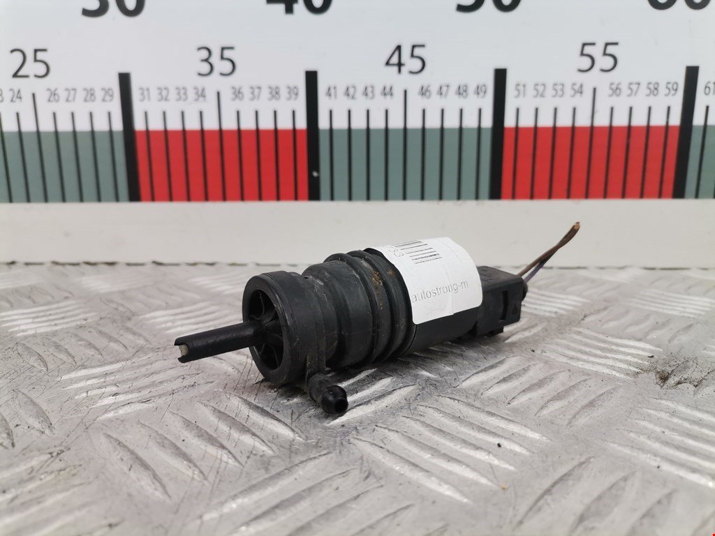 Насос (моторчик) омывателя Mercedes C-Class (W204) (2006-2015)