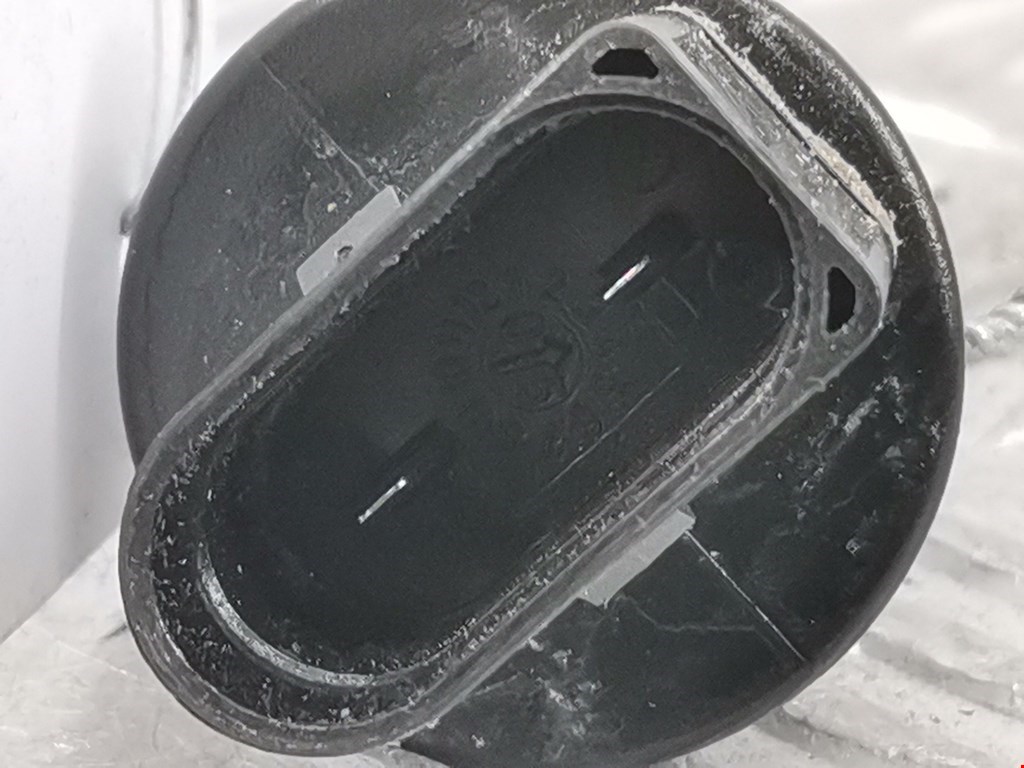 Датчик уровня в бачок омывателя AUDI A6 C6 2004-2010