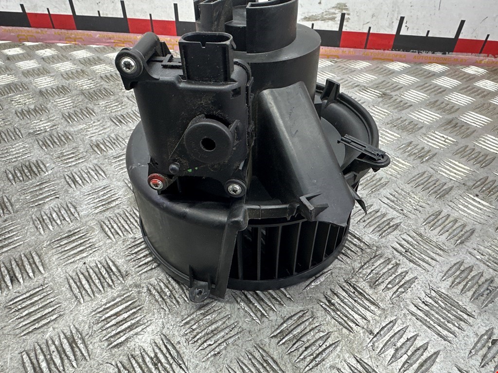 Моторчик (мотор) отопителя салона OPEL Zafira A 1999-2005