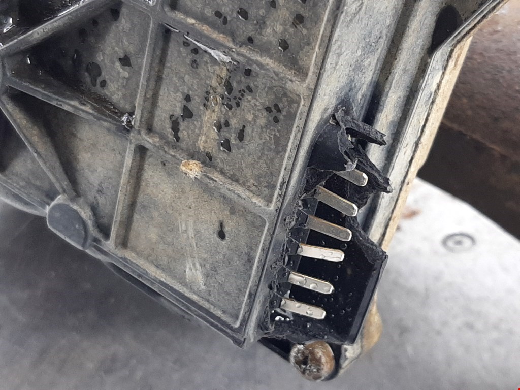 Редуктор переднего моста TOYOTA Hilux VII AN10 AN 20 AN30 2005-2015