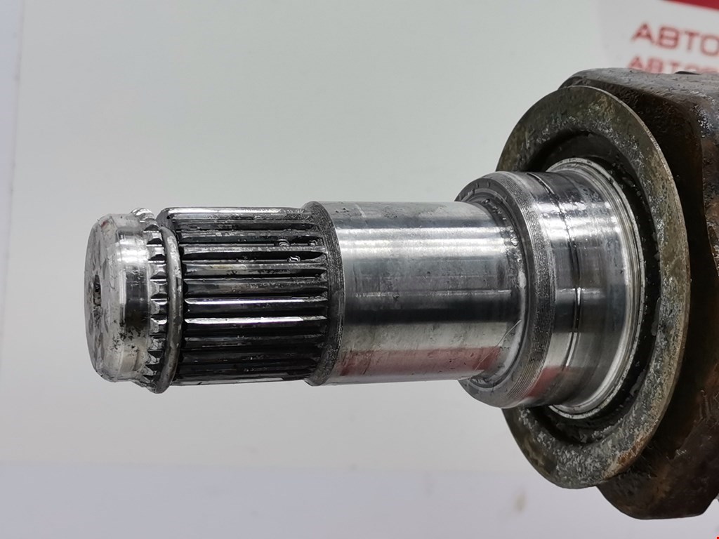 Полуось (привод, приводной вал) передняя левая TOYOTA Hilux VII AN10 AN 20 AN30 2005-2015