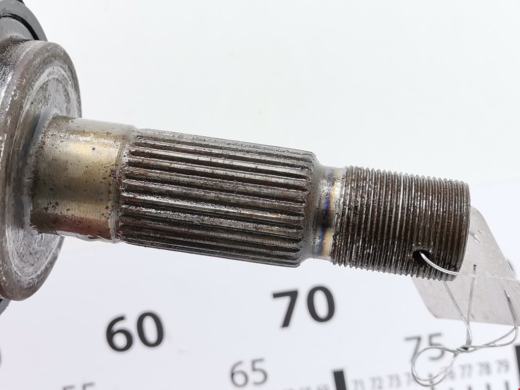 Полуось (привод, приводной вал) передняя левая TOYOTA Hilux VII AN10 AN 20 AN30 2005-2015