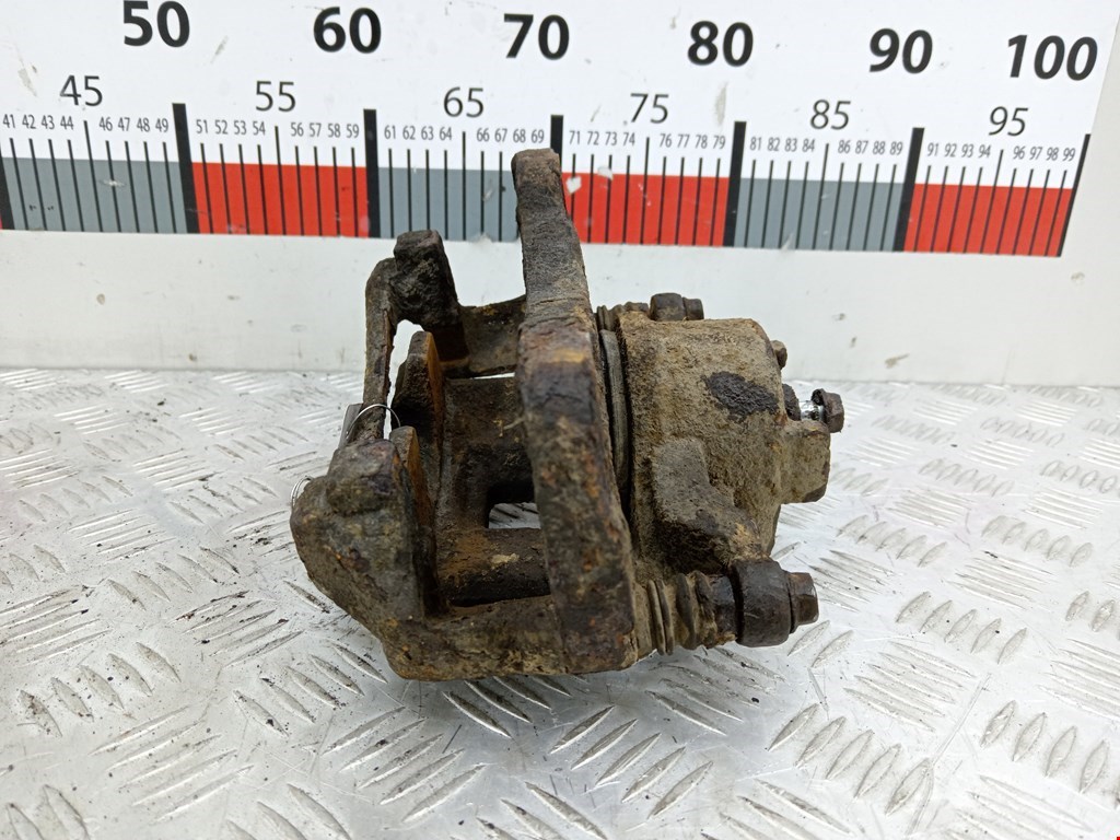 Суппорт передний левый MITSUBISHI L200 KB 2006-2015