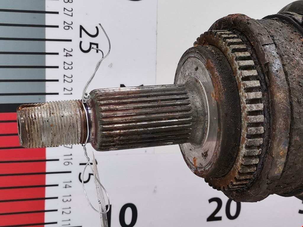 Полуось (привод, приводной вал) задняя левая LAND ROVER Discovery III 2005-2009