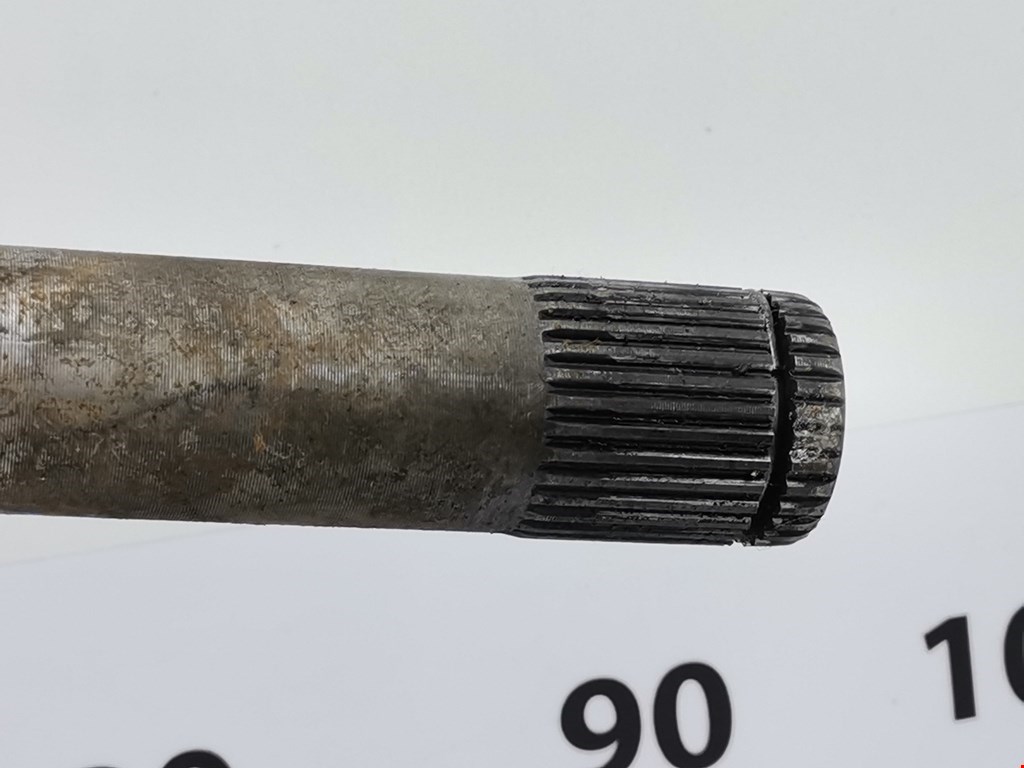 Полуось (привод, приводной вал) задняя левая LAND ROVER Discovery III 2005-2009