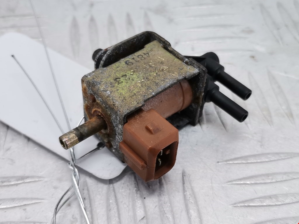 Клапан воздушного фильтра Ford Maverick 1 (1993-1998)