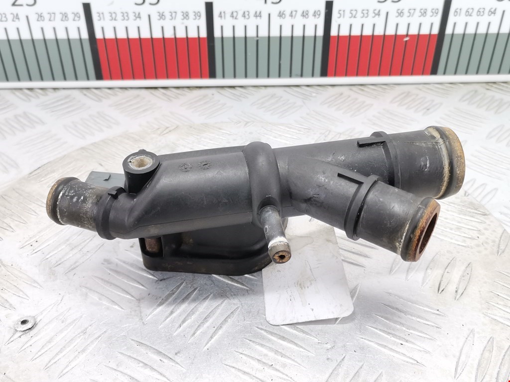 Тройник системы охлаждения VOLKSWAGEN Scirocco III 2008-2017