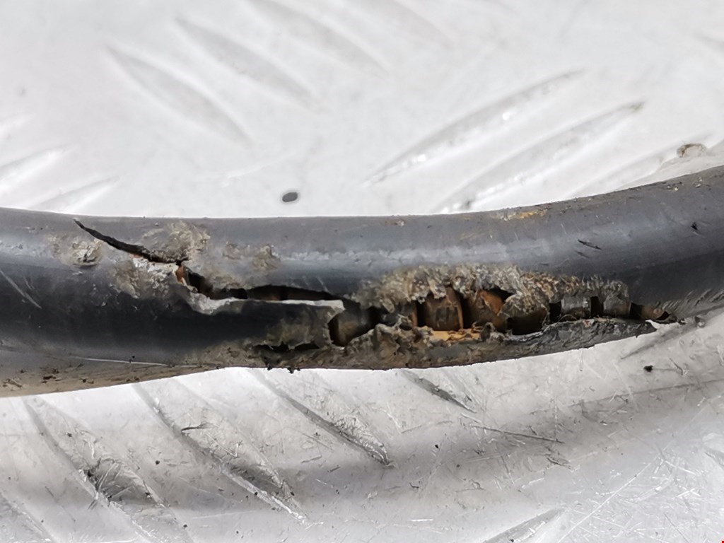 Трос стояночного тормоза левый/правый BMW X5 E53 1999-2006