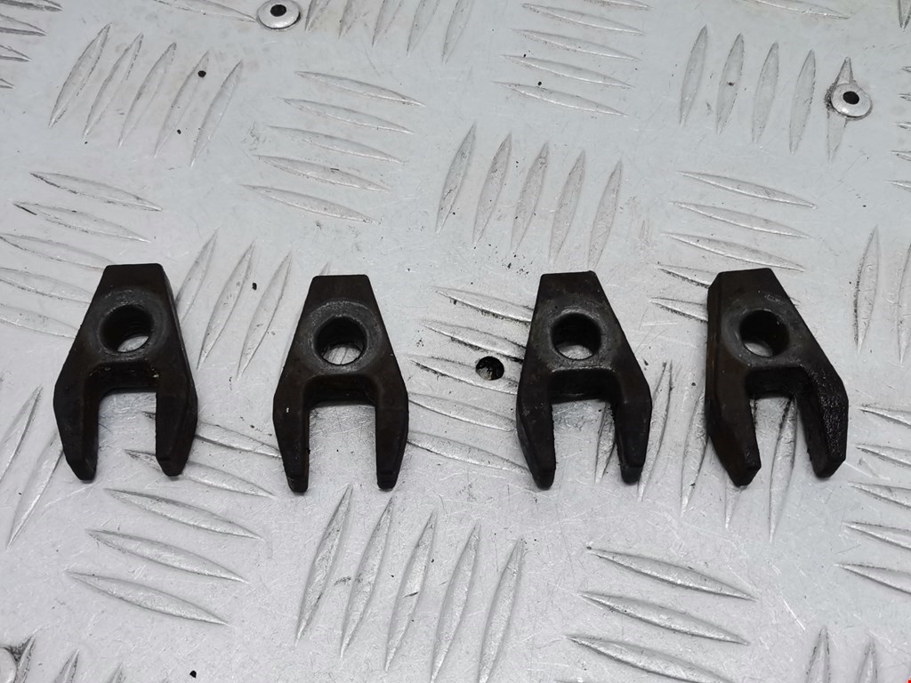 Кронштейн форсунки CHRYSLER Voyager IV RG 2001-2007