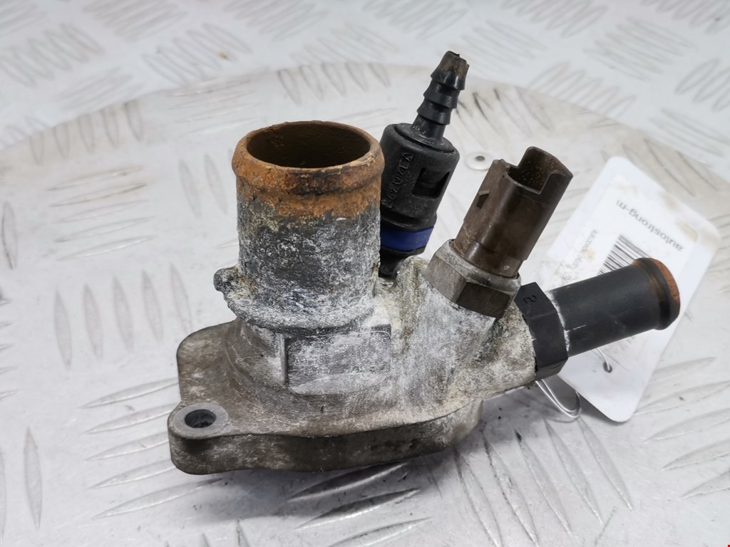 Корпус термостата FIAT Grande Punto 2005-2009