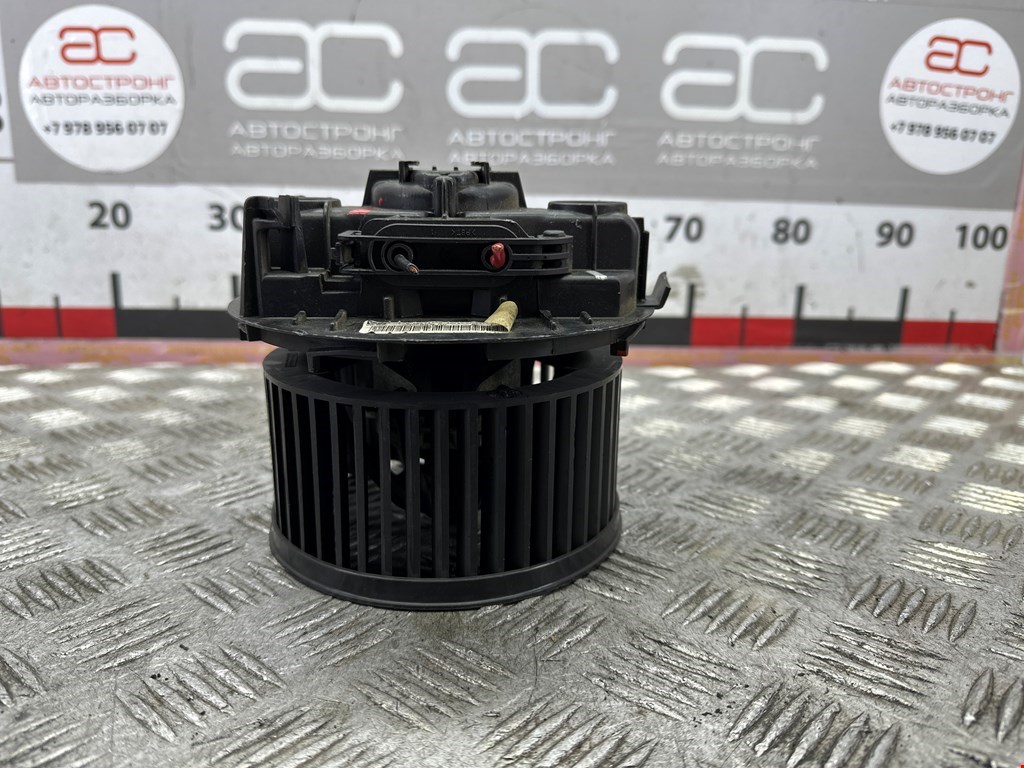 Моторчик (мотор) отопителя салона RENAULT Megane II 2002-2009