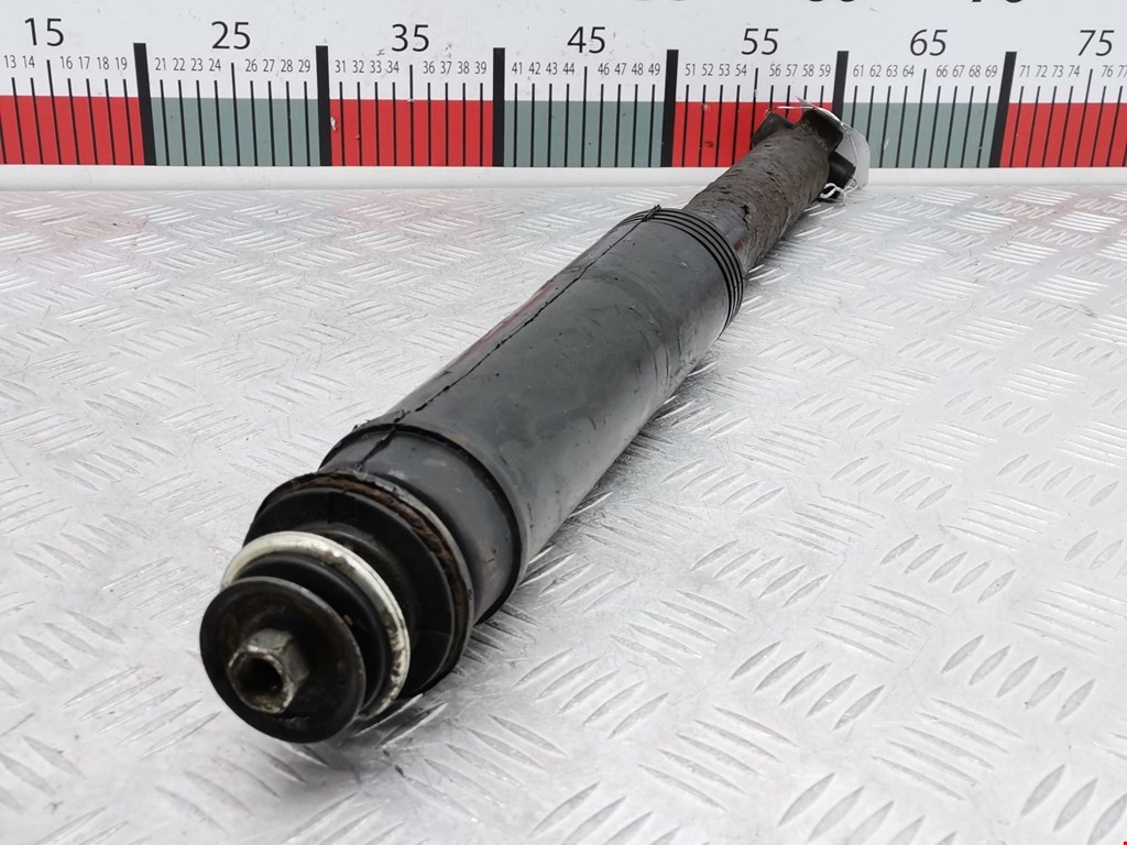 Амортизатор задний левый TOYOTA Avensis 2009-2015