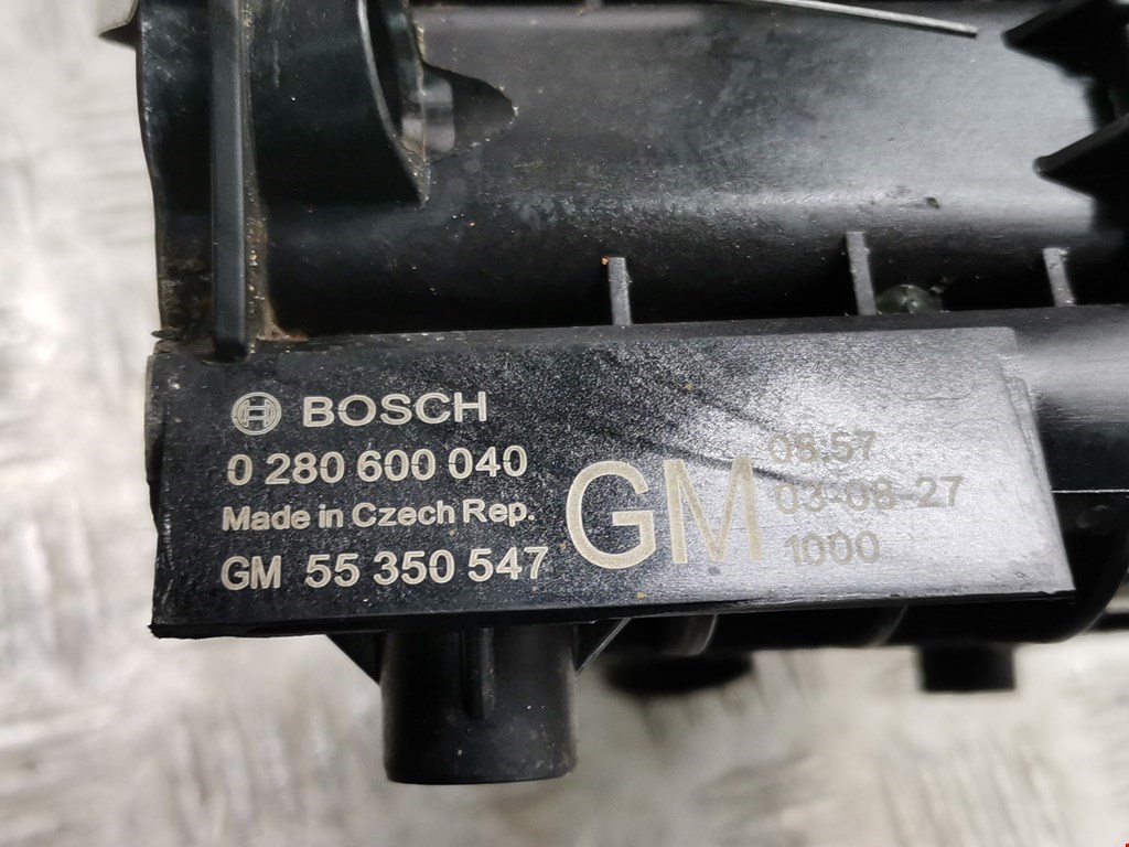 Коллектор впускной OPEL Combo C 2001-2011