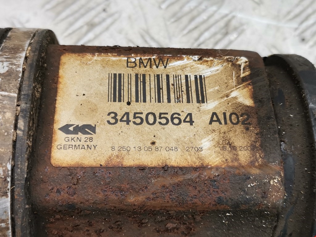 Полуось (привод, приводной вал) передняя правая BMW X3 E83 2003-2010