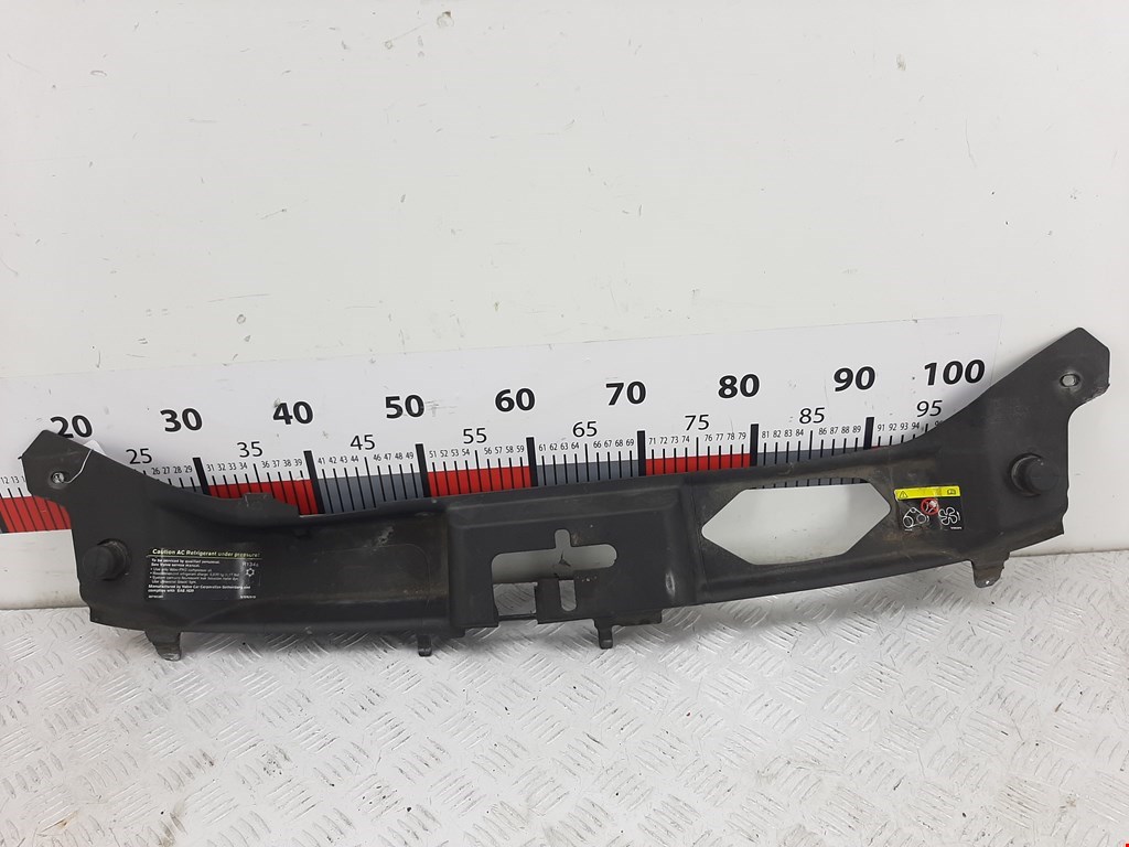 Накладка декоративная (на рамку радиатора) Volvo C30 1 (2006-2013)