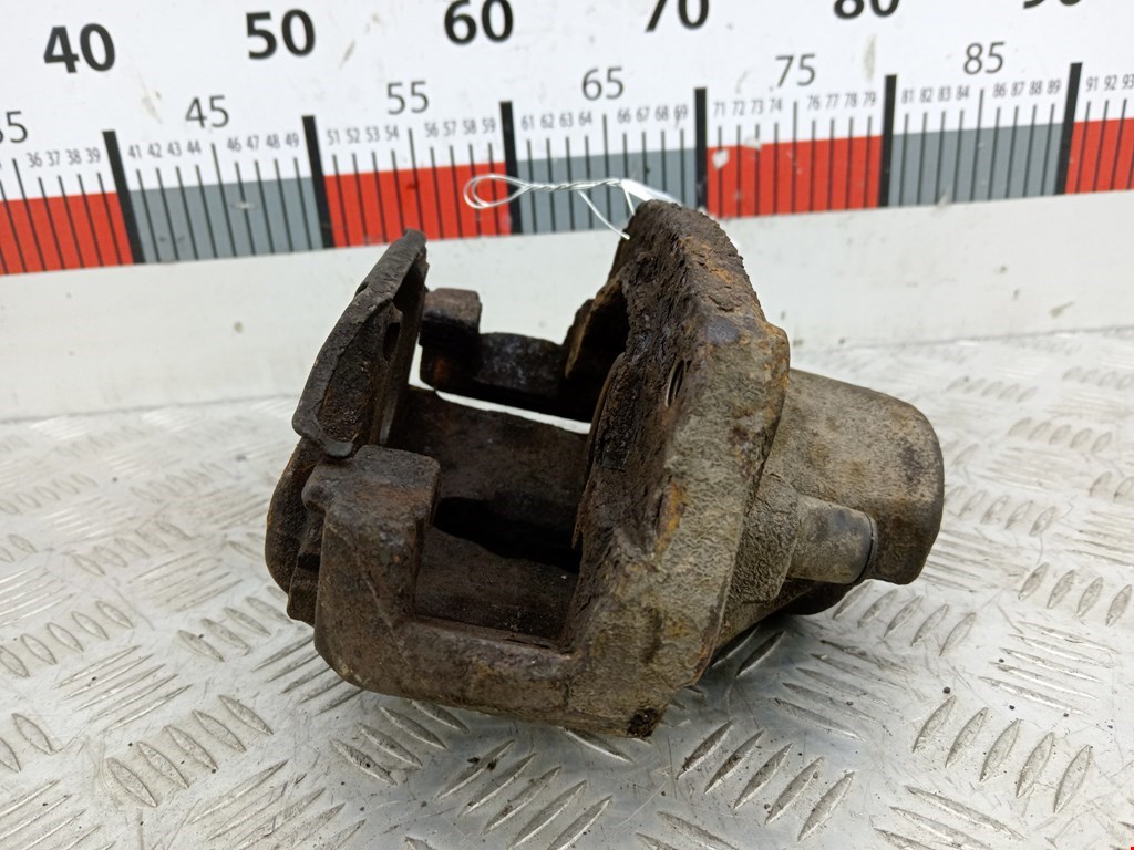 Суппорт передний правый BMW X5 E53 1999-2006