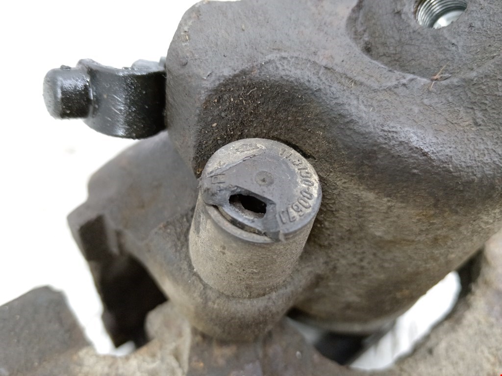 Суппорт передний правый BMW X5 E53 1999-2006